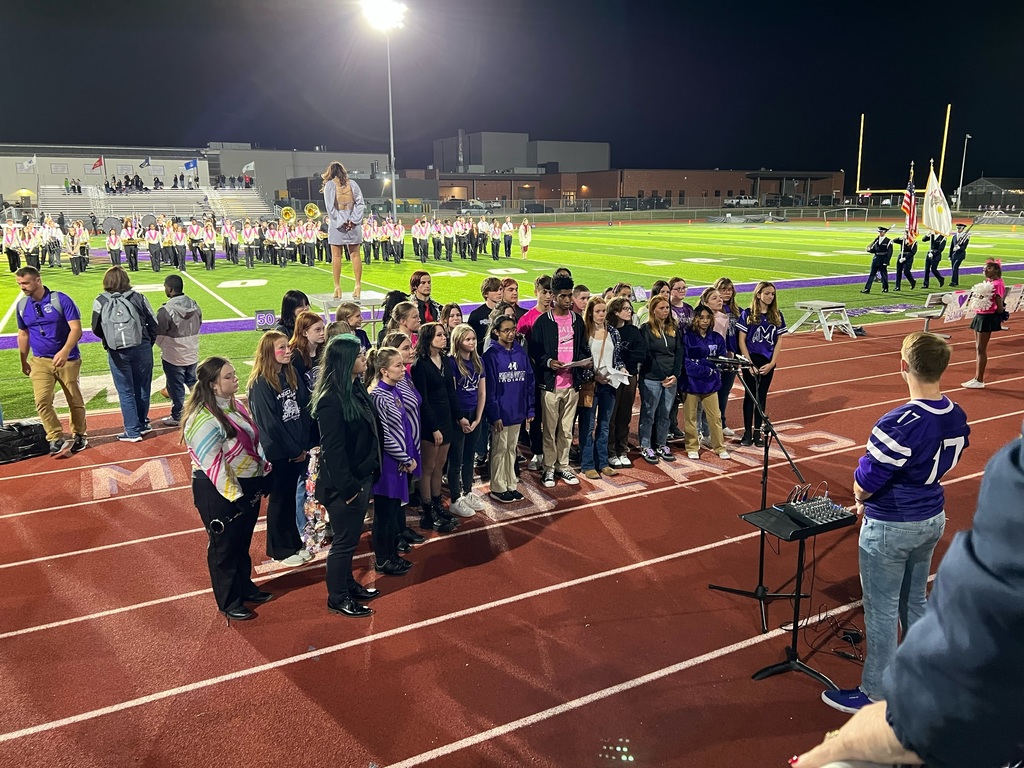 8th grade Chorus at MHS football game