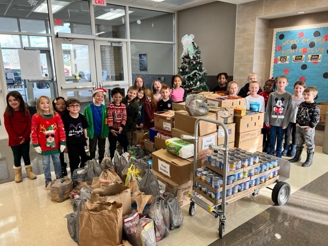 kids around food donation